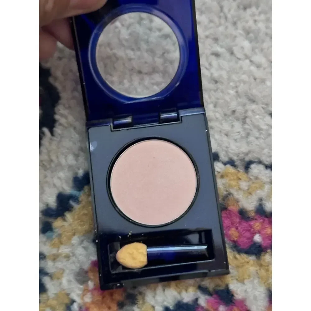 NWT Estee Lauder Ivory Compact Disc Eye Shadow